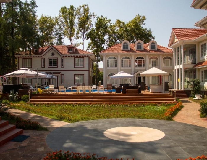 Отель Maxx / Макс Гудаута