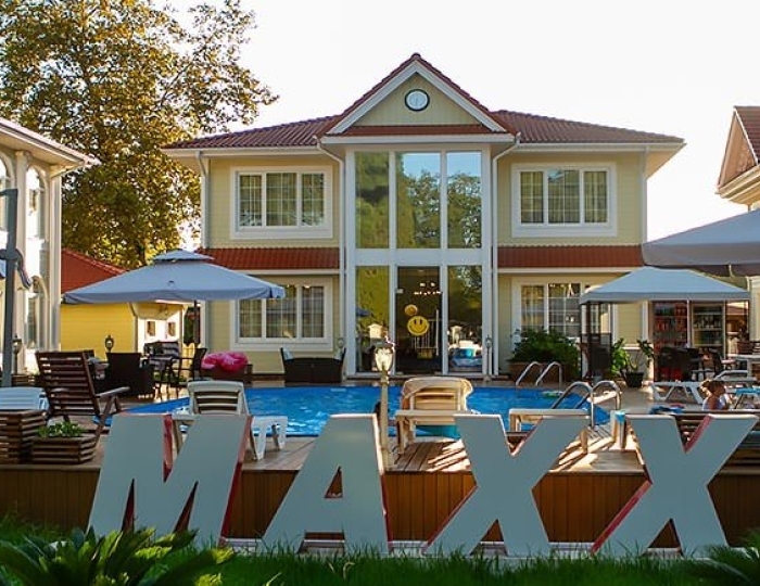 Отель Maxx / Макс Гудаута