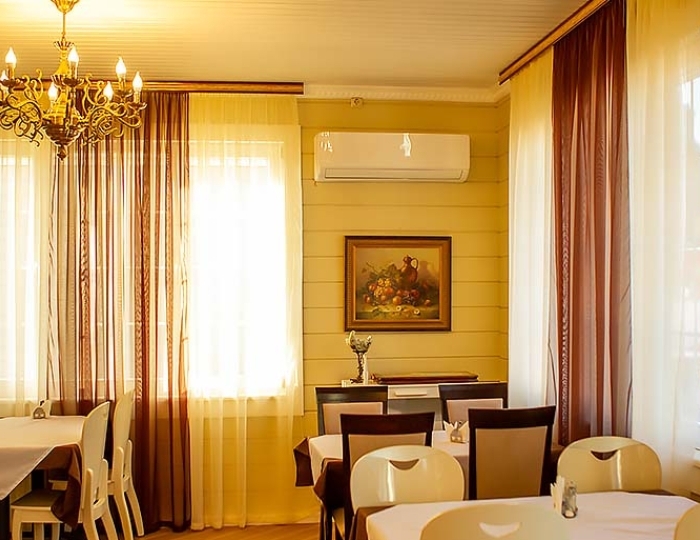 Столовая - Отель Maxx / Макс Гудаута